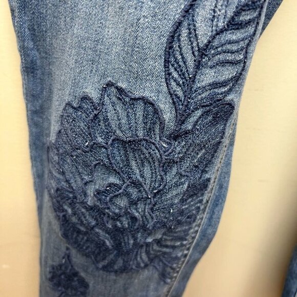 Pennington’s DC Embroidered High Rise Skinny Jeans Size 18 - Picture 6 of 11